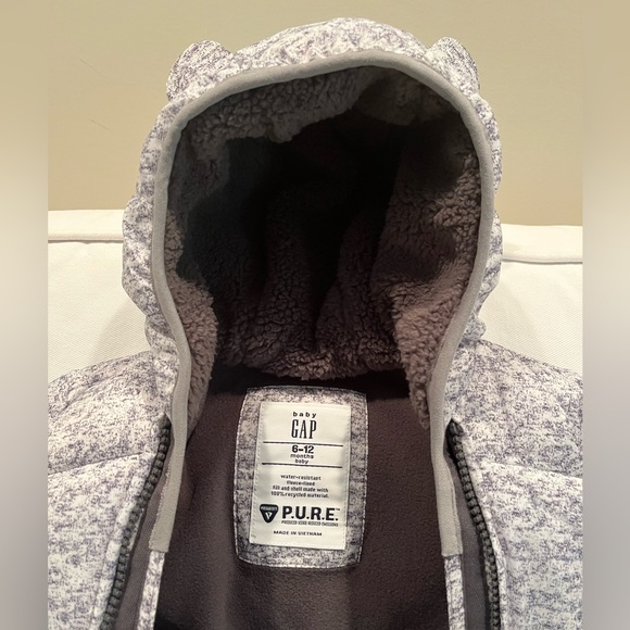 Baby Gap Snow Suit - Picture 3 of 9